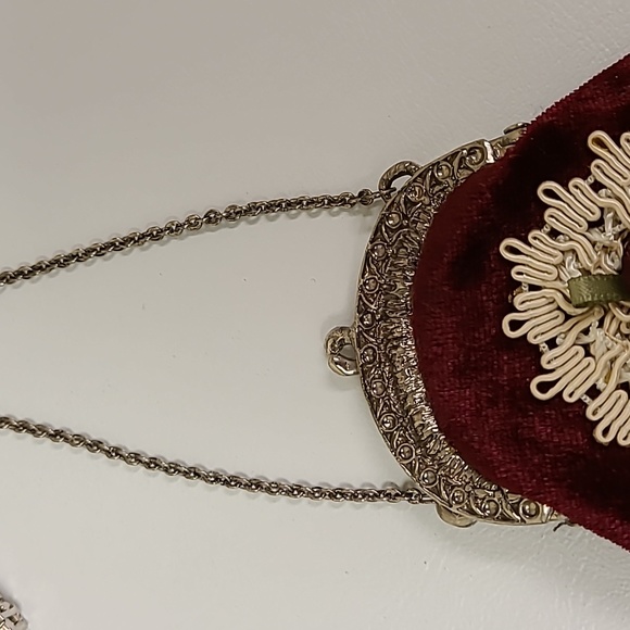 Velvet Victorian tiny purses - Picture 4 of 8